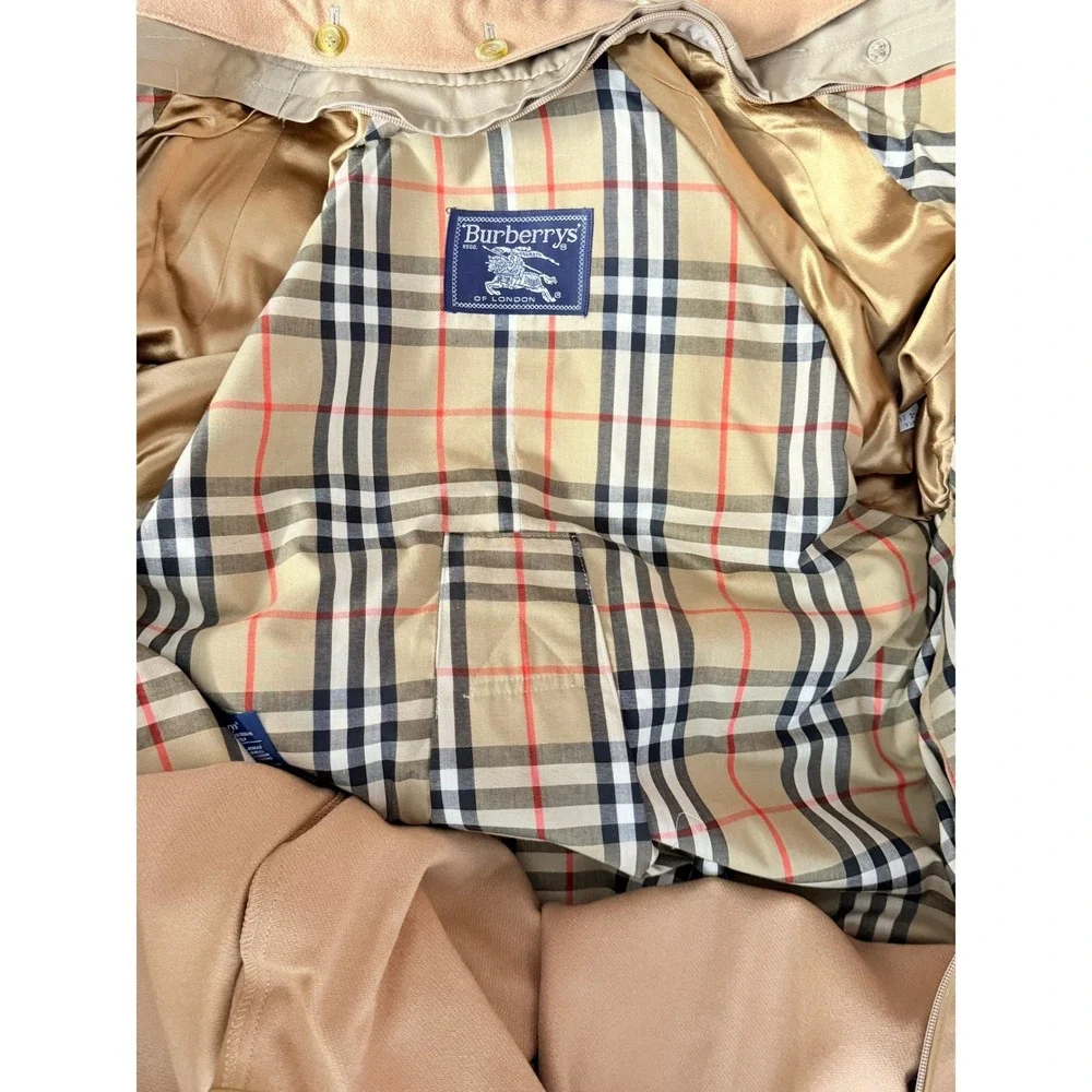 Burberrys' of London New 1996 Victoria Trench Coat Tan Belted 10 Long Warmer CBK - Picture 6 of 16